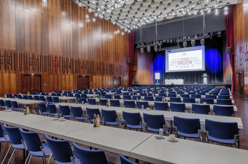 Tagung im Kaisersaal mit parlamentarischer Bestuhlung (Foto: © MGMG)